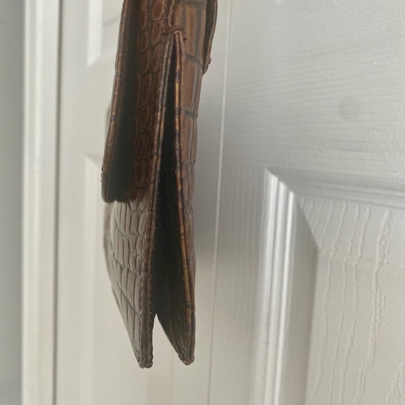 Preston & York Embossed Faux Crocodile Shoulder Bag - Picture 5 of 5